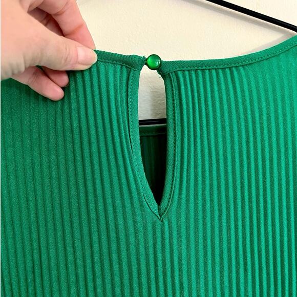 NEW Adrianna Papell Green Trapeze Top Pleated 3/4-sleeves Blouse Shirt Sz Small - Picture 5 of 9
